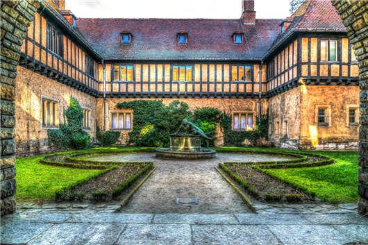 <a style='color:#268bd1;cursor:pointer;' href='/jyyl.html'>德國(guó)教育</a>問(wèn)題之高等教育篇(二) 德國(guó)教育問(wèn)題之高等教育篇(二)