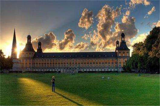 移民之后，您需要考慮辦理哪些事情？