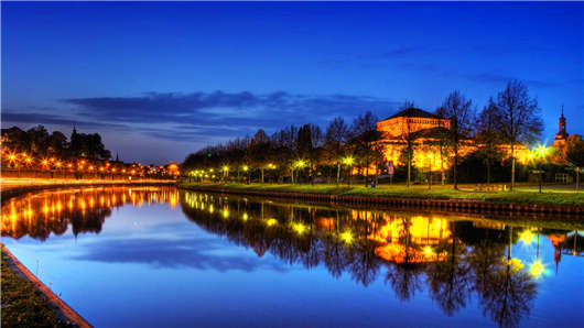 德國經(jīng)濟(jì)的發(fā)展衰退?來看看這些行業(yè)薪資排行吧! 德國經(jīng)濟(jì)的發(fā)展衰退?來看看這些行業(yè)薪資排行吧!